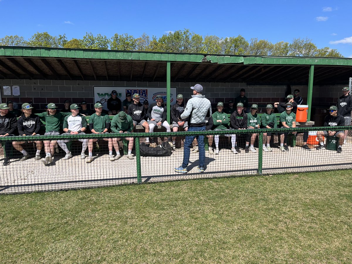 wwuowlsBSB's tweet photo. We want to give a huge shoutout to Scott Ashton who is heavily involved with FCA and is @MizzouBaseball Chaplain to come out and speak to our guys after a workout this morning! #TraditionOfExcellence https://t.co/uI1bnnDOCL