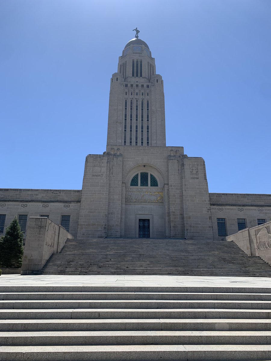 Next up was a tour of our capital building full of art, history, and government! 🌽🦬🧑‍⚖️