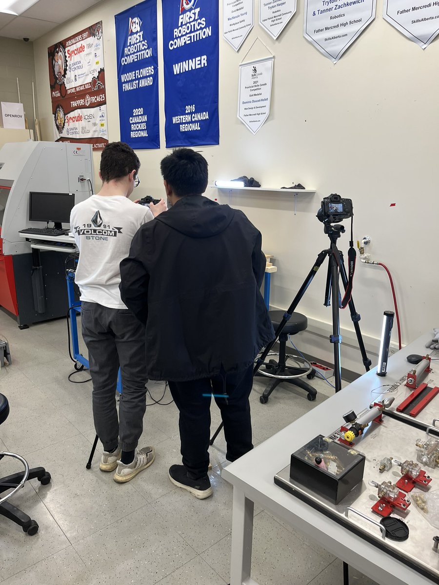 Tom MacIsaac tweet media