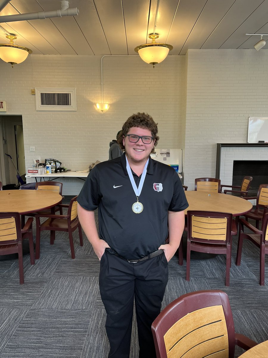 LCBears_BGolf's tweet photo. Congrats to the LC Golf Team on their 3rd place finish at the MIC Tournament. The team finished 4 strokes ahead of LN. 3 players shot personal bests (Jeremiah 105; Joe 117; Colton 120). Congrats to Jack for finishing All MIC shooting an 88. https://t.co/aV9pwlsRIN