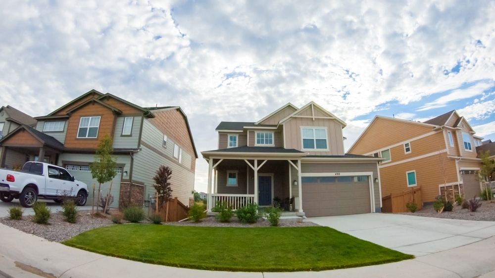 PaintDenver's tweet photo. Ever wondered what kinds of home styles there are in Castle Pines? Check out our recent blog post to dive into the details: https://t.co/gOO6HjV1dT https://t.co/RAUS1bKNkN