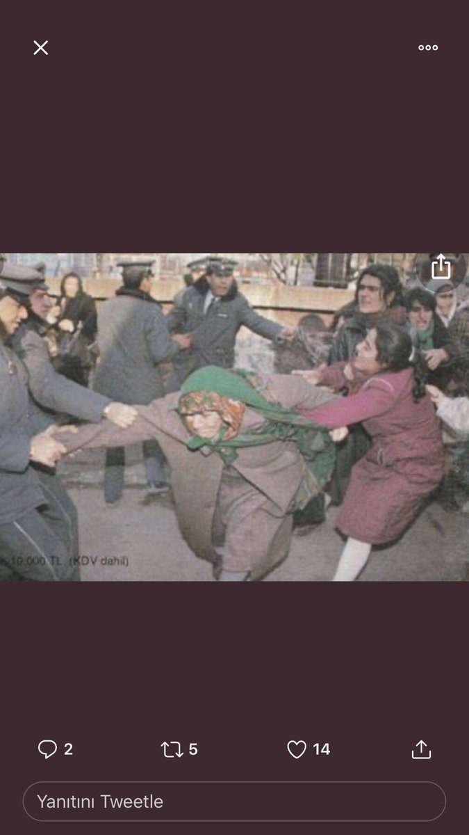 Saçlarına yıldız düşmüş ( saliha ana )

7 çocuğunu pkk ye vermiş

Saliha ana ya

Kahpe saliha diyen pkk

Kürd örgütü olabilir mi

De ki

pkk yönetimin de olan m şener

pkk ye kardeş örgütün başı seçilsin

7 çocuğunu vermiş aneye

pkk, kahpe dedi

Daha ne kanıt bekliyor kürd olan