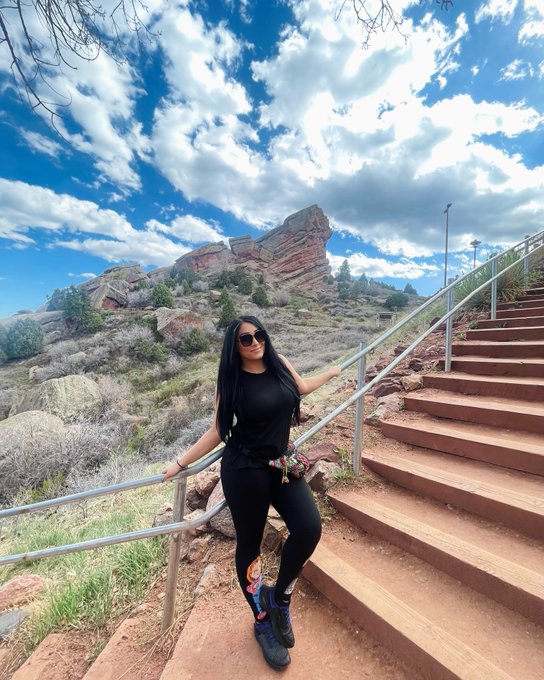 In love with these Colorado views 😍 🌲🏔️☁️🪨☁️⛰️🌲  Subscribe to my YouTube channel for new vlog dropping