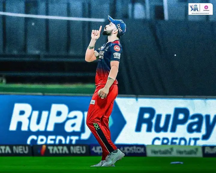 viratain_inu18's tweet photo. 𝗜𝗳 𝗬𝗼𝘂 𝗔𝗿𝗲 𝗕𝗮𝗱 , 𝗞𝗼𝗵𝗹𝗶 𝗜𝘀 𝗬𝗼𝘂𝗿 𝗗𝗮𝗱 👑🔥

Virat Kohli 🥸❤️#ViratKohli𓃵 #kingkohli #royalchallengersbangalore #viratkohli #revage #aggresion #viratkohlifanpage #viratkohliclub https://t.co/OlqkGdEtLu