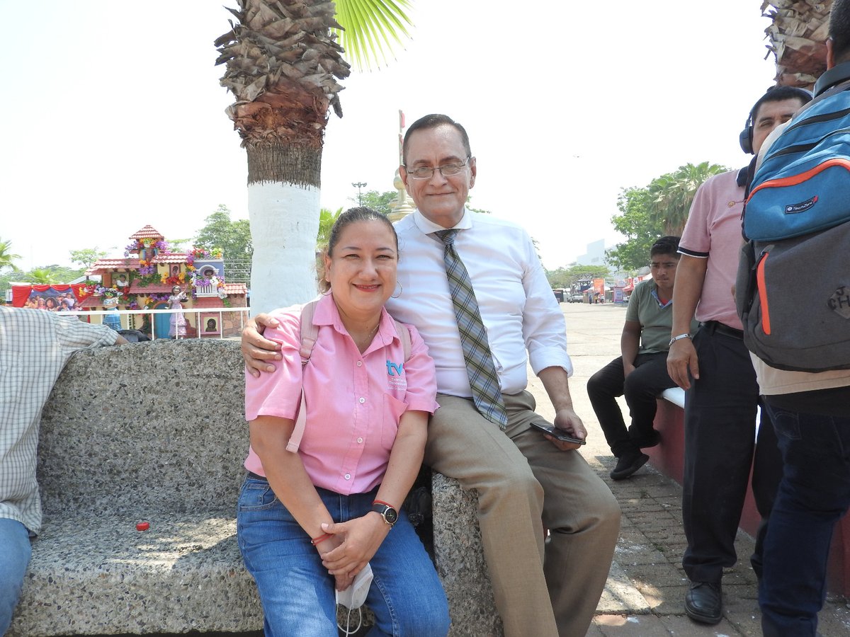 jadedios's tweet image. No cabe duda que tenemos los mejores productores y técnicos de TV. Danae Cano, José Del Carmen Hernández Álvarez Fermín de Dios y Jorge Vargas. 
#FeriaTabasco2023 #ParqueTabasco 🙂👍👍👍 @TVTenlinea