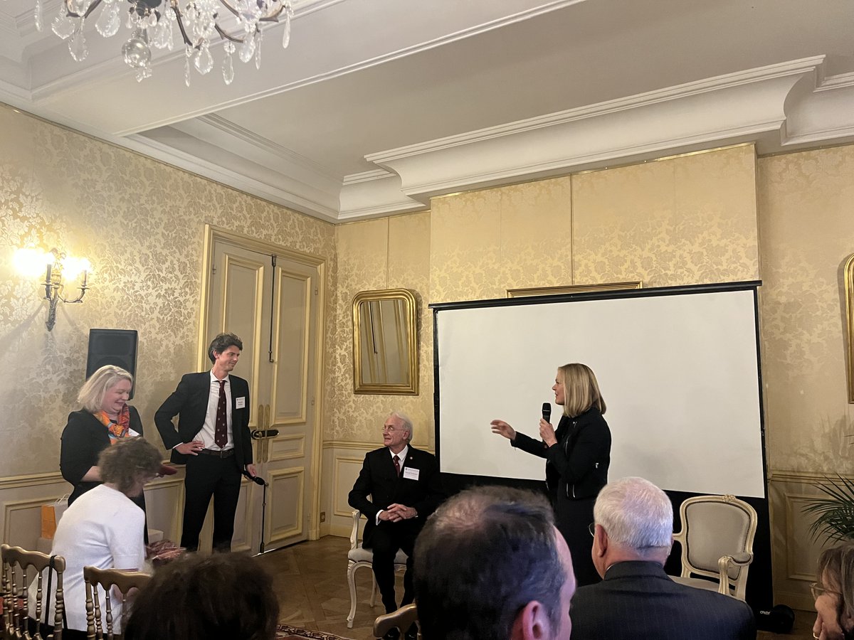 harvardclubfr's tweet photo. Thrilled to celebrate the 150th anniversary of the @HarvardGSAS with a panel #Leadership Lessons from Ancient #Rome to #Harvard GSAS, with Dean Emma Dench, moderated by Gérard Frabolot, at the Cercle de l'Union Interalliée. Wonderful, festive exchanges among #alumni and guests! https://t.co/C4a9XPiTwk