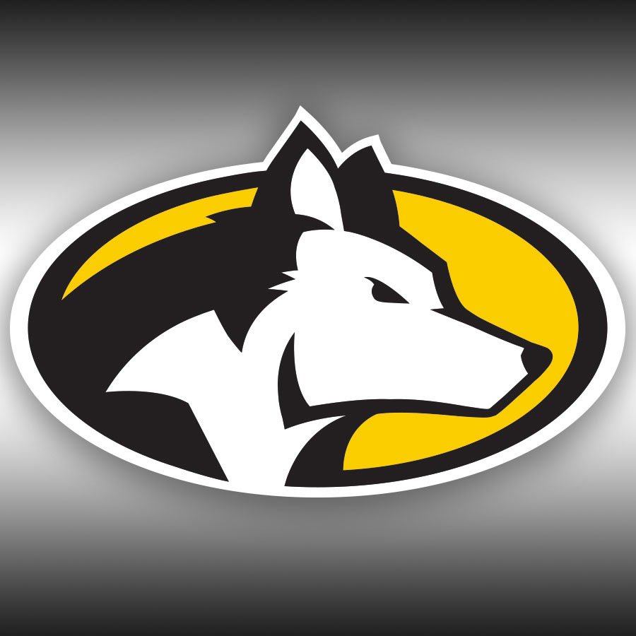 drew_smith71's tweet photo. Thank you @CoachThomas90 for stopping in to Walled Lake Northern today to discuss some football with me! @MTUFB @FootballWLN https://t.co/pclQT3xlTy