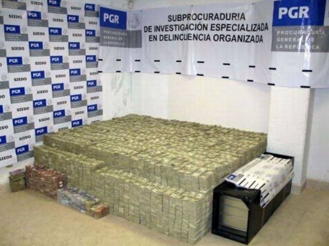 Si el INAI funciona tan bien como la oposición dice, respondan esta simple pregunta:

¿Dónde quedaron los $207 millones de dólares que se le incautaron a Zhenli Ye Gon en 2007 durante el gobierno de Felipe Calderón?

Esperamos la respuesta documentada <a href="/INAImexico/">INAI</a>