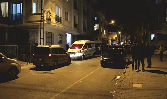 🔥 📸 #SonDakika | Suriyeli şahıs, kendisini reddeden Türk kadını vurdu:

23 yaşındaki Ada Uzkul, görüşme teklifini reddettiği Suriyeli tarafından vuruldu.