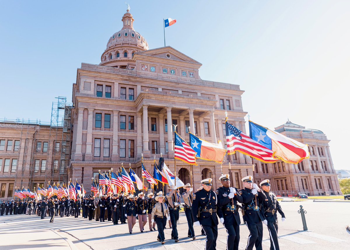 Greg Abbott tweet media