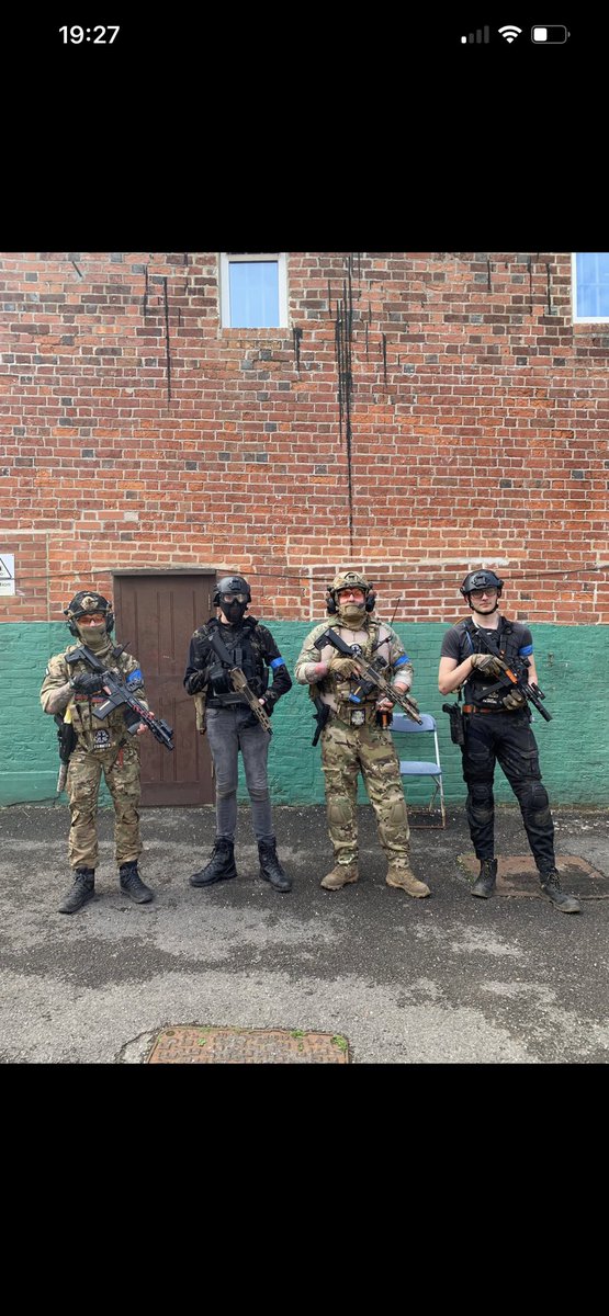 UkMisfits71925's tweet photo. First time for the Team at @UCAPairsoft Valiant Dorchester. Safe to say the guys new gear test was a great success. 
#airsoft #HPA #lonestartacticalmask https://t.co/TsfgLNf6lb
