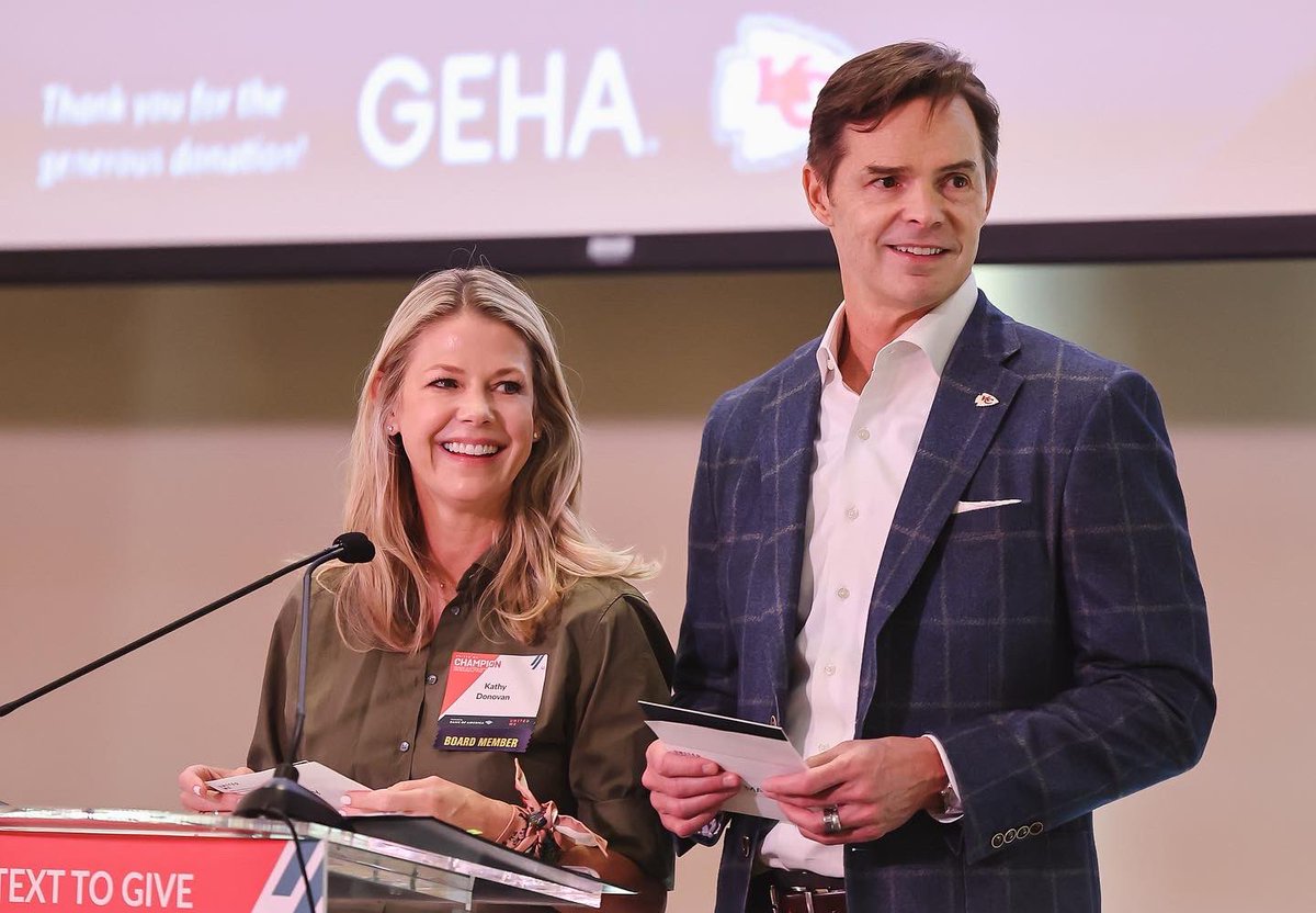 Mark Donovan tweet media