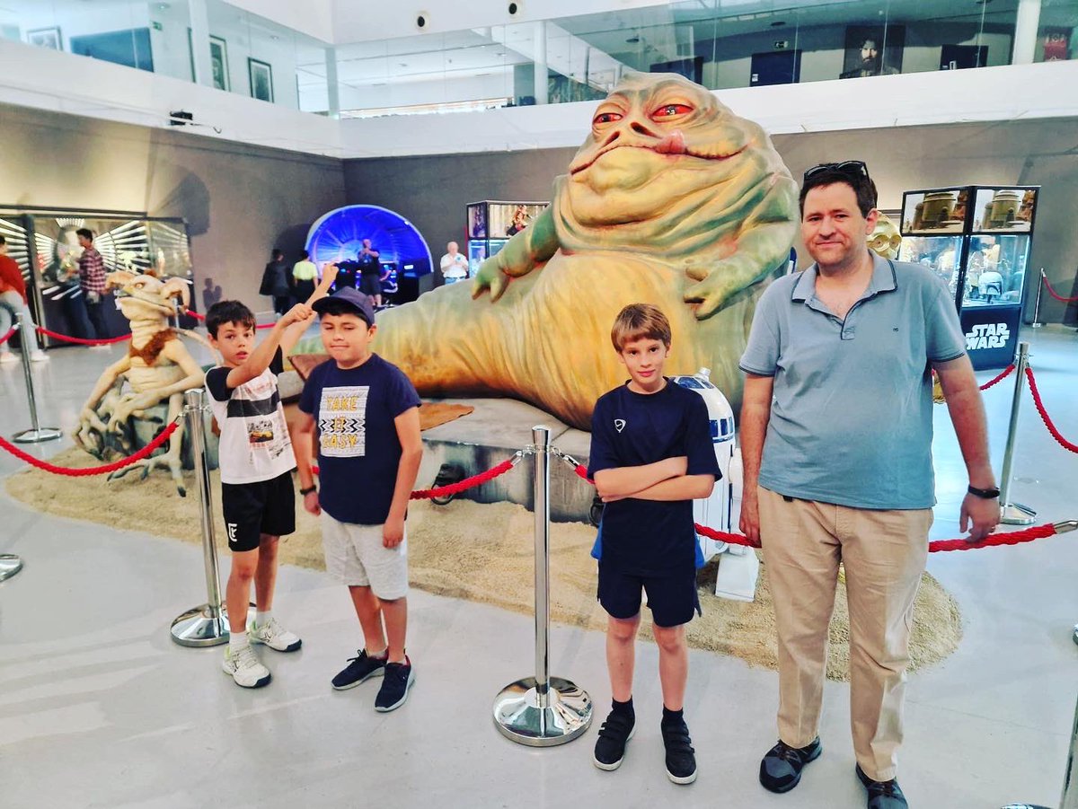 ClubPalomeras's tweet photo. Los de 5º disfrutaron el sábado de la exposición de STAR WARS! https://t.co/yCYs3a3CEA
