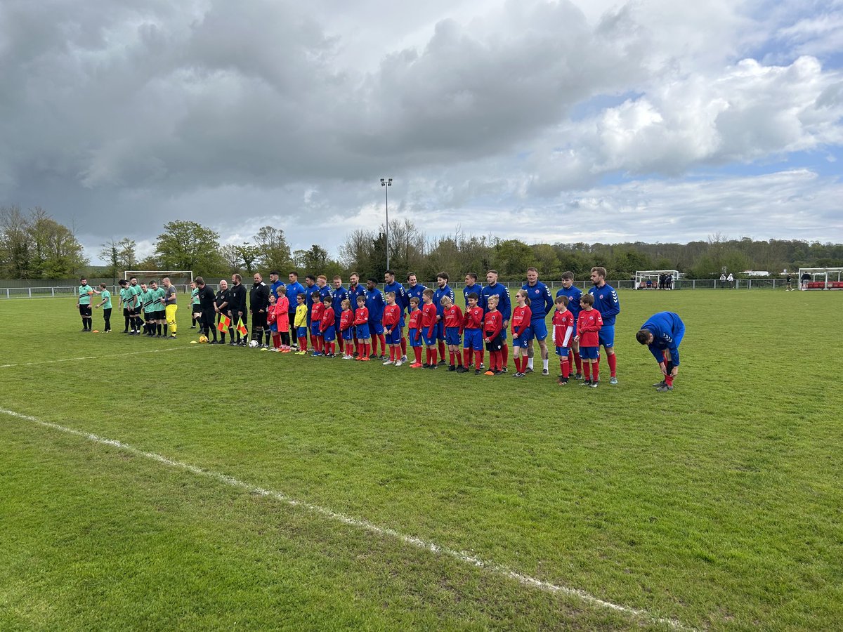 GillyShaz's tweet photo. ⁦@BarnhamTrojans2⁩ great to see all the young mascot’s ⚽️ https://t.co/FBT3pc5uLp