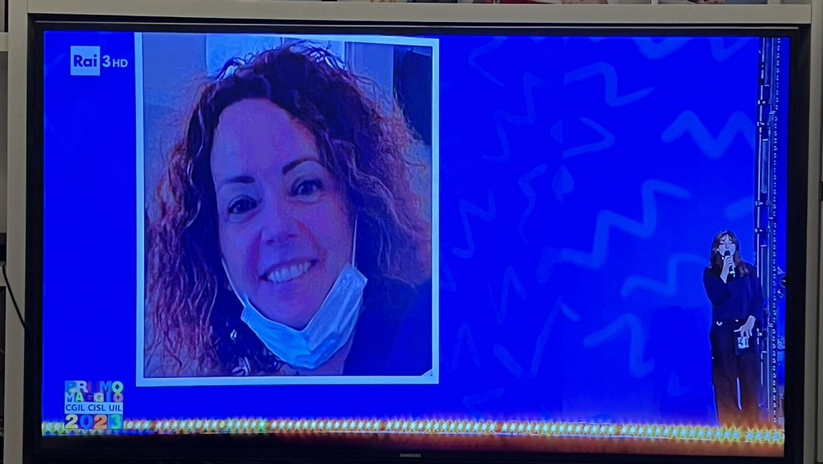 SaraMeini's tweet photo. Molto bello il ricordo della dottoressa Barbara #Capovani al concertone del Primo Maggio.
👏👏👏🙏🙏🙏 #1maggio #ConcertoPrimoMaggio2023 https://t.co/hW7gT8uXAP