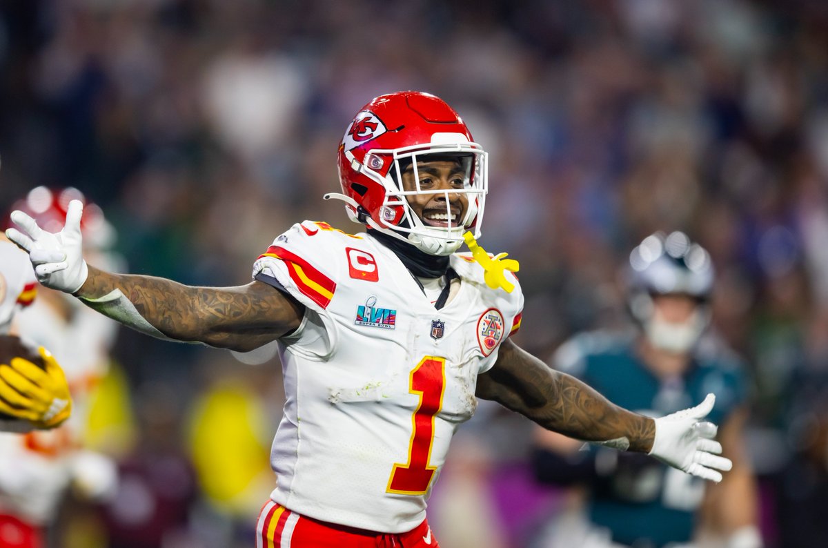 Jerick McKinnon ranked first among all qualifying RBs in receiving DVOA at 37.5%.

In receiving DYAR, he ranked behind only Christian McCaffrey. #ChiefsKingdom