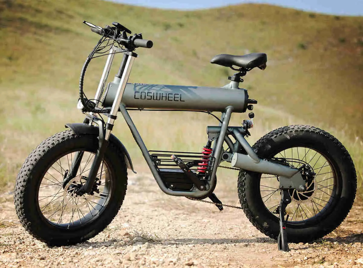 CiaobikeNL's tweet image. Ben je op zoek naar de nieuwste trend op de fietsmarkt? Dan is een elektrische Fatbike iets voor jou! Ontdek waarom de elektrische Fatbike zo populair is! #elektrischefatbike #nieuwetrend #dikkebanden #elektrischeondersteuning 🚴‍♂️🆕🌳
