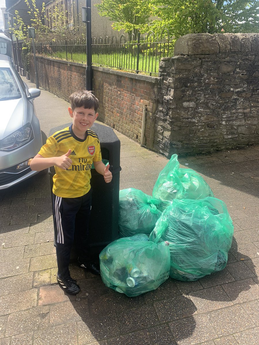 mattyangel1983's tweet image. Quick hour or two fishing with Josh this morning, he then wanted to do a litter pick at the river which resulted in 4 bags full, placed next to a CCBC bin for them to collect. #DoingOurBit