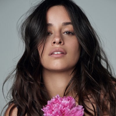 ashxxdmsolos's tweet photo. 🎀 Retweet for a solo DM with Camila Cabello 🎀 

Must follow us ! 
Picking May 8, good luck ❤ https://t.co/ltetCs7POa