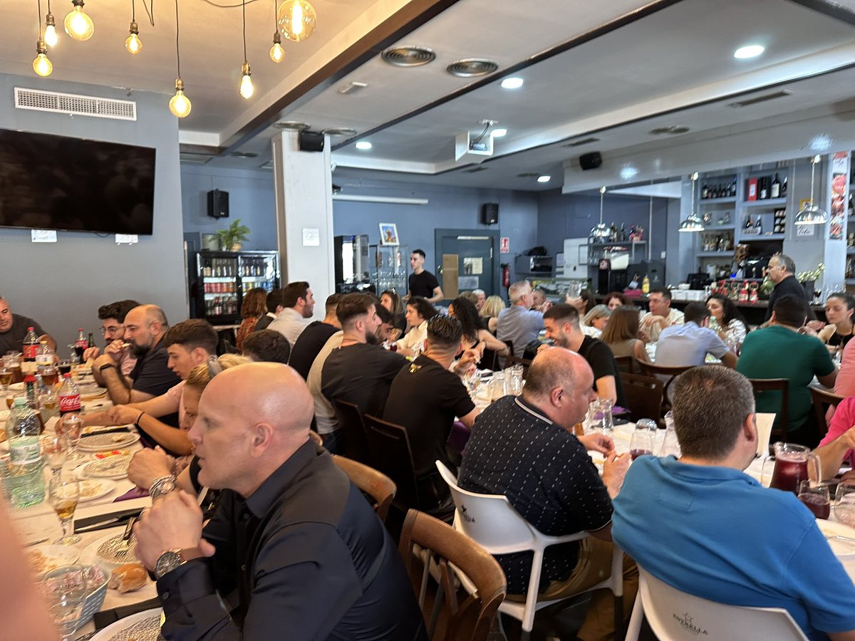 Quiero felicitar al <a href="/alcantarillafc/">Alcantarilla FC</a> por su ascenso y trabajo durante esta temporada y agradecer la@invitación de la Junta directiva, muchas gracias por la atención y trato hacia a mi persona, Ángel Antonio, a todos a sido@una tarde agradable con un sorteo bastante chulo