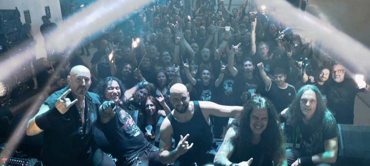 Gracias Burgos una noche fantástica de auténtico heavy metal.