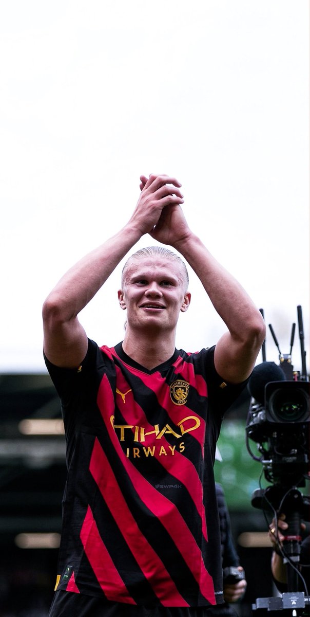 swp4k's tweet photo. 𝟒𝐊 #Wallpapers 
   └📂 #PremierLeague
     └📂 #FULMCI
       └📂 #ManchesterCity
          └📂 #Haaland
𝗥𝗲𝘁𝘄𝗲𝗲𝘁 𝗮𝗻𝗱 𝗙𝗼𝗹𝗹𝗼𝘄 𝗳𝗼𝗿 𝗺𝗼𝗿𝗲 𝘄𝗮𝗹𝗹𝗽𝗮𝗽𝗲𝗿𝘀 👀✨
#FulhamFC #ManCity #erlinghaaland 
#هالاند
 #مانشستر_سيتي_فولهام #خلفيات https://t.co/btu63ztdUa