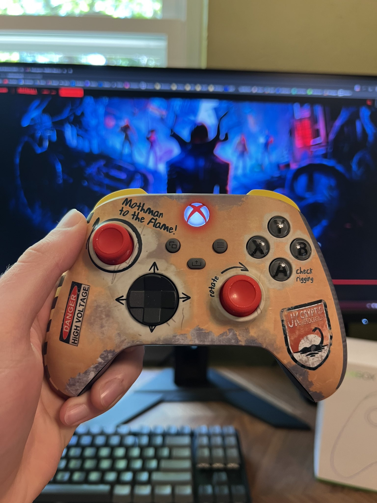 Customize a Limited Edition Redfall Xbox Controller