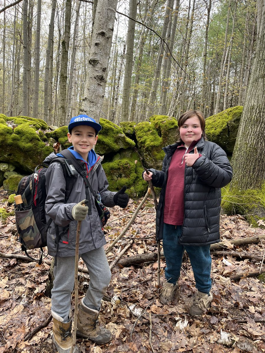 We were chilly and wet but we made it all 5km! Beautiful hike from Rattlesnake Point to Crawford Lake! Thank you <a href="/KwaterskaAgatha/">Ms. Kwaterska</a> for organizing this challenge! <a href="/ConservHalton/">Conservation Halton</a>