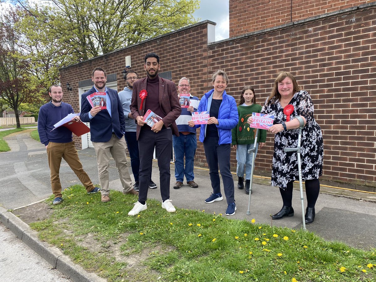 Yvette Cooper on Twitter "Out on the labourdoorstep in Normanton
