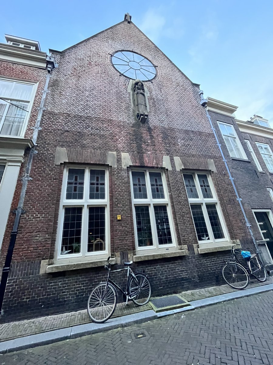 Biljana2707's tweet photo. #TheHague #DenHaag #mooistestadachterdeduinen #DeVijver #Buitenhof https://t.co/zEYkhPgzHa