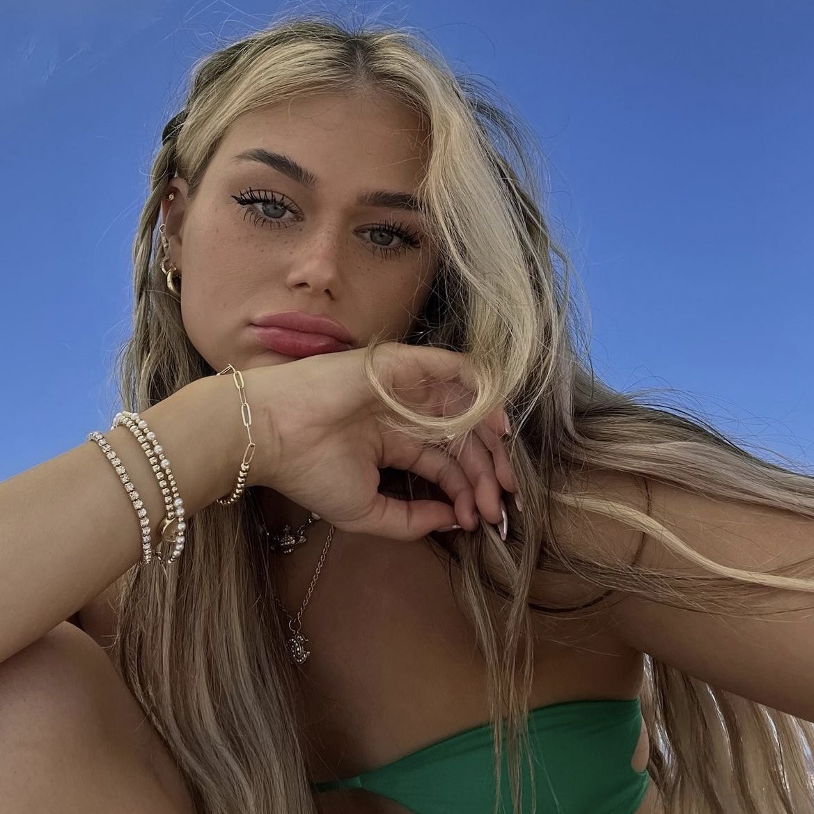 green for #jacespoolparty 😊