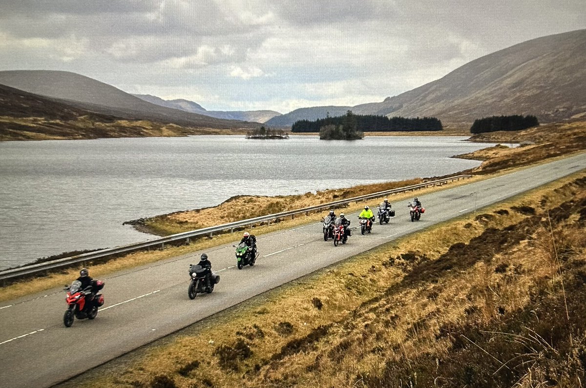 XJRT1964's tweet image. ‘The Loopers’ all on Bike in one shot 🤩 Well done @toby_gourley 👊 #yourtheman #highlandloop #jointheride