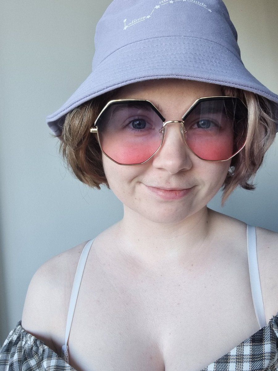 sarangsprite's tweet photo. Photocards if I were an idol 🙈 collect the bucket hats x https://t.co/vwKGKWO9rF
