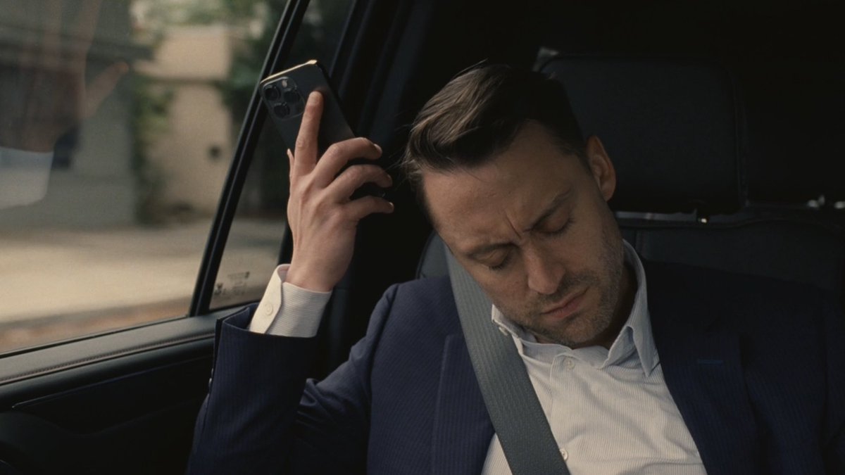 nanabinks's tweet photo. me trying to listen to snapchats from my friends in public https://t.co/RRQAFjsNaB