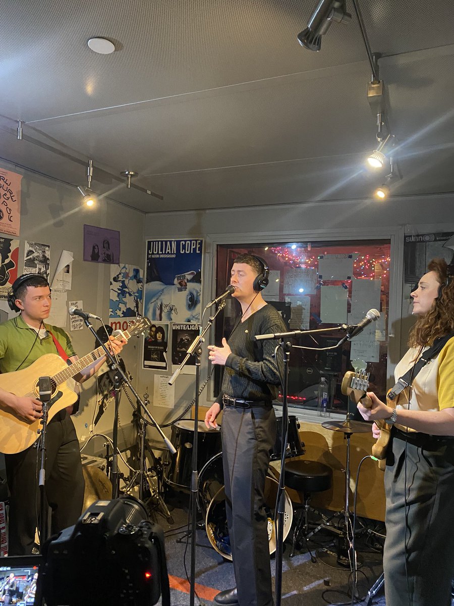 WNYU 89.1 FM tweet media