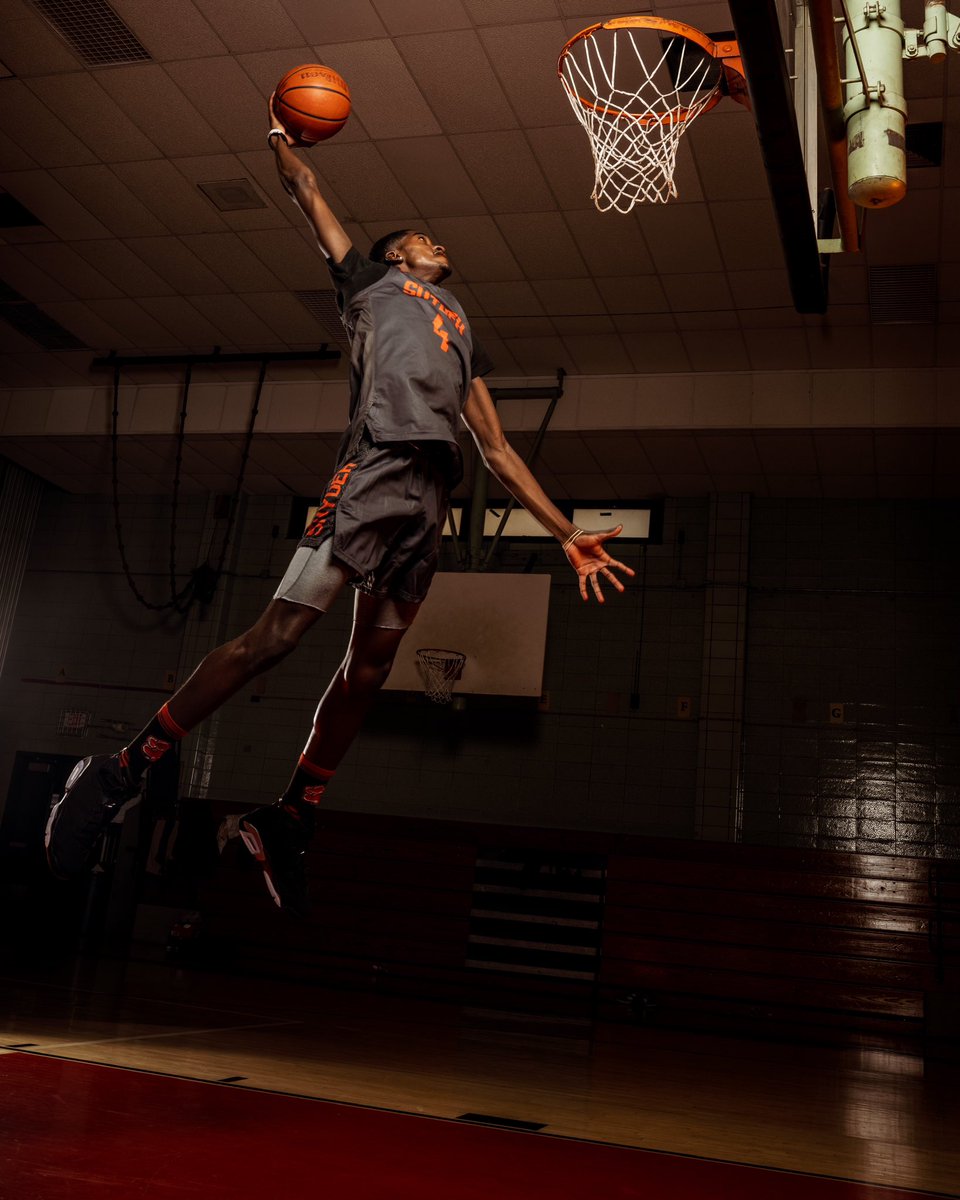 JahmirPayoute's tweet photo. Check out my senior Highlights from 2022-2023 season!! https://t.co/yLNPbR3yGM https://t.co/WNbXhxRkF9