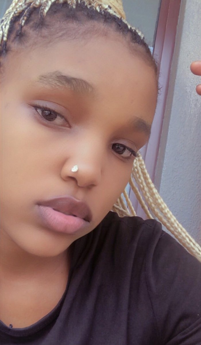 NicoleMermaid's tweet photo. Am Homeless. Pls can I Live in your Heart?😩♥️🥺 https://t.co/oX6tlRhcKf