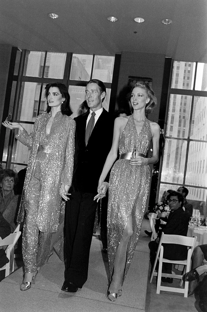 OgLakyn's tweet photo. Has any man dressed a woman better than Halston? https://t.co/KhMWtheVEE