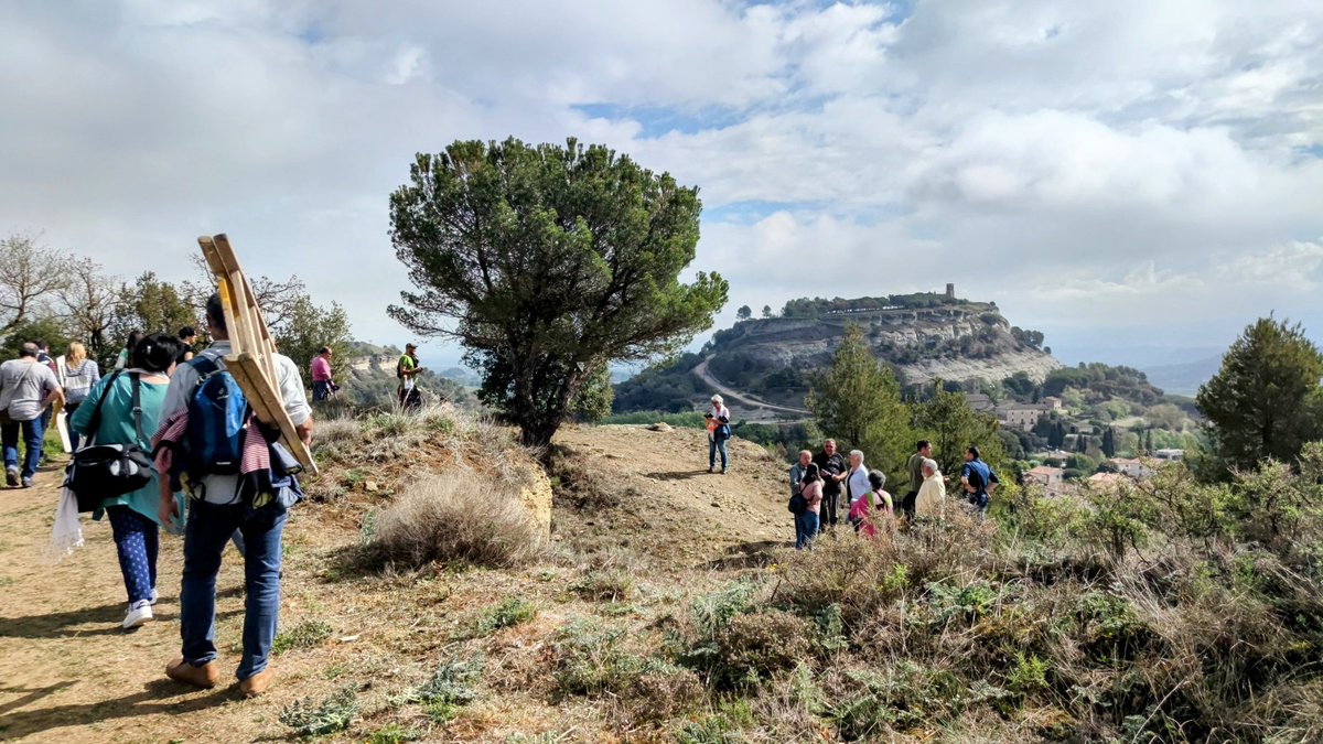 Aquest dies han estat intensos a Aixequem! 

Hem gravat l'espot de campanya 🎥, hem fet les fotos dels cartells 📸 i hem fet assemblea per validar el programa electoral amb totes les propostes de les jornades participatives. ✋🏼