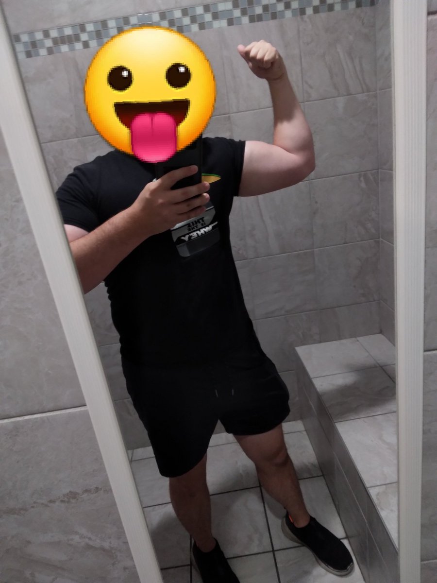 hb_fl96's tweet photo. Gym today was a success. Upper body and leg day in my favorite gym shirt (This is the whey 😂). #gay #gaygym #gaycruising #gaymuscle #gymbud #gymbro https://t.co/tQq2ubJtP1