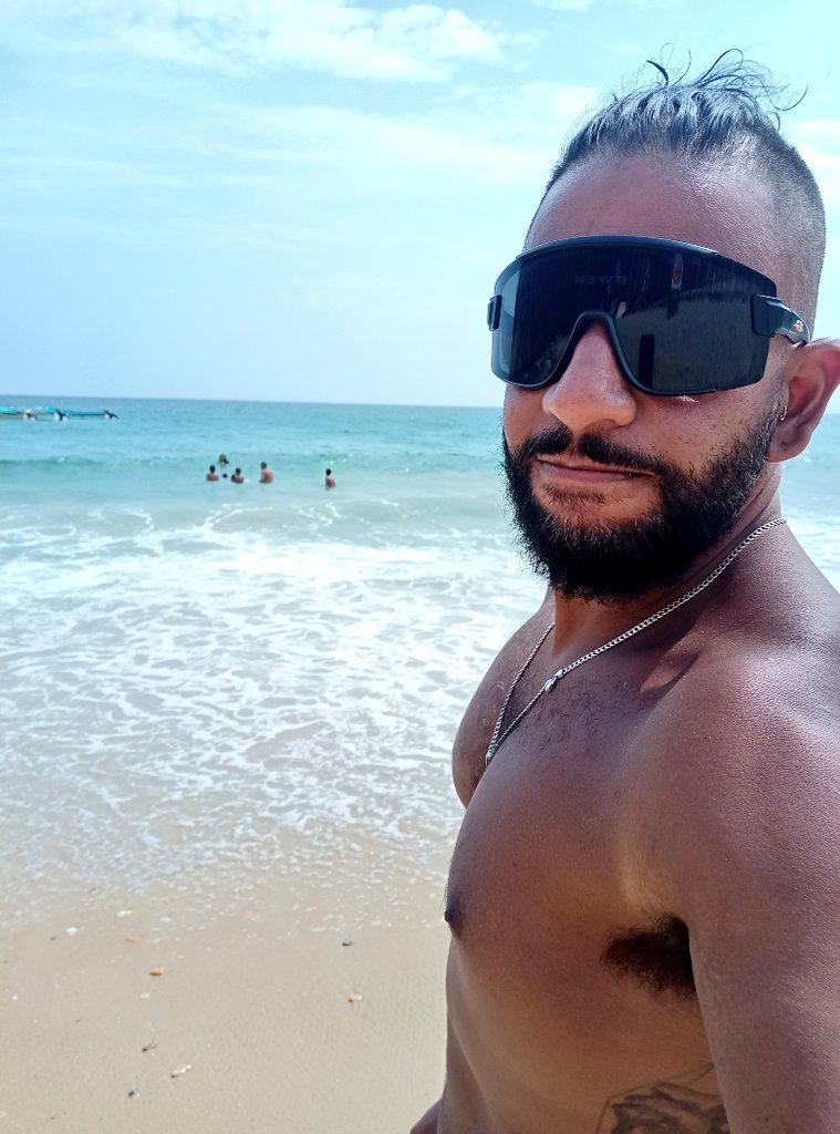 mostrogy's tweet photo. El Día Del Trabajador se Celebra en la Playa! 🏖️🌊🫶 https://t.co/MWSXaRtIao