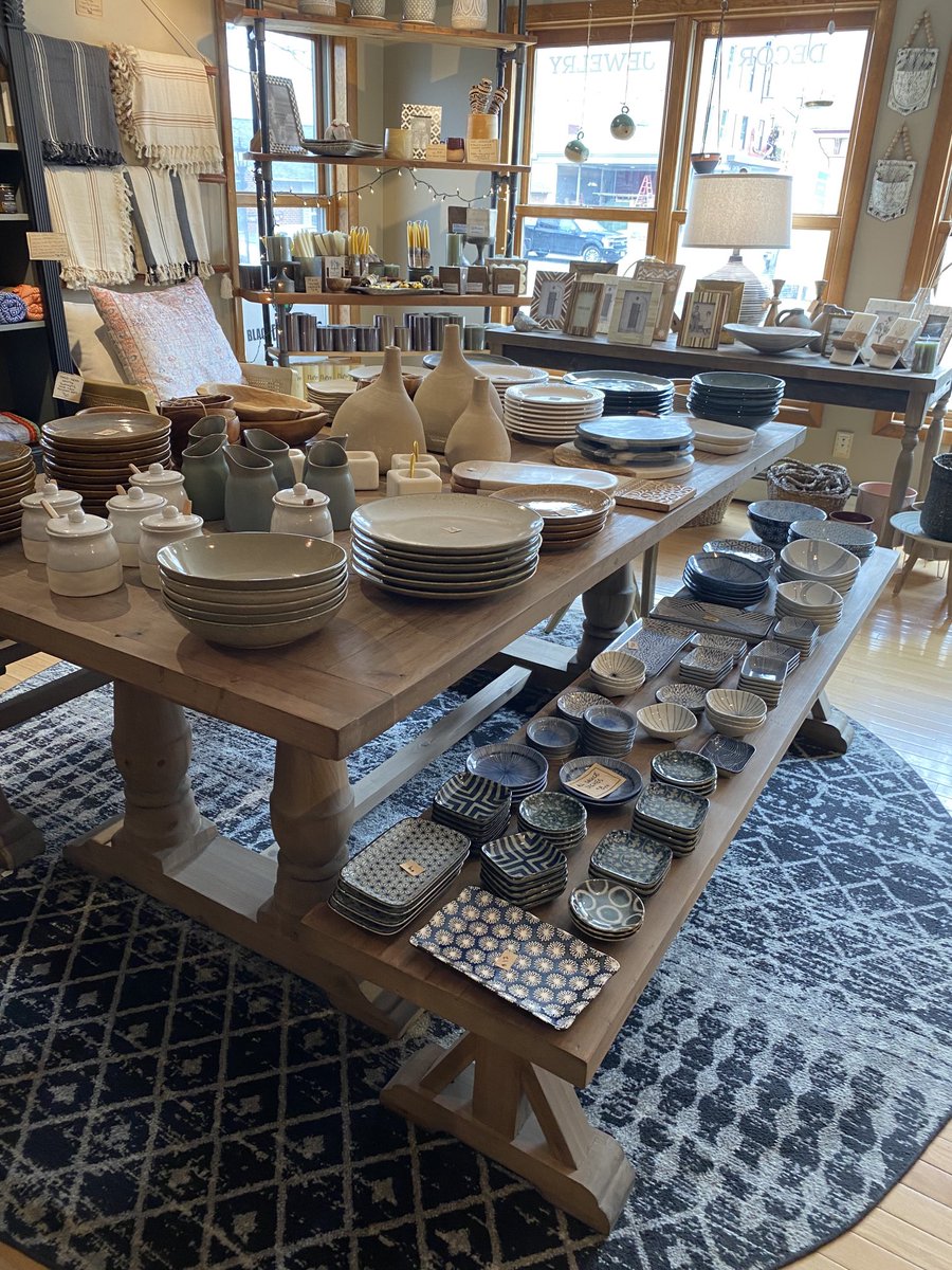 Looking for that perfect Mother’s Day gift?  Check out <a href="/moss/">Moss Collum</a> boutique on Portland Street