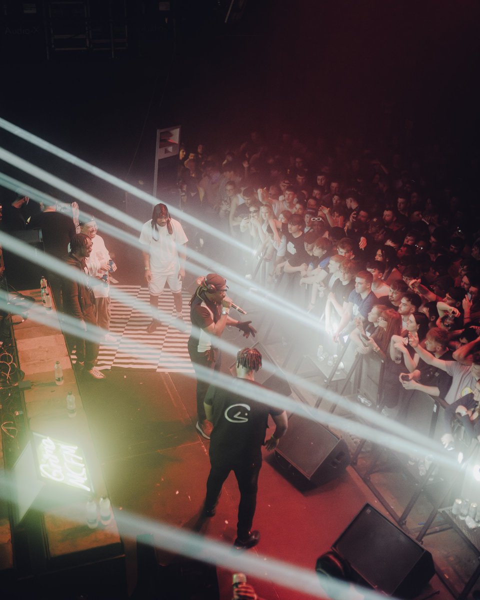 LOGAN_OLM's tweet photo. #grimemcfm big up @JmeBBK @pmoney @maximumbbk and all the Mcs/everyone involved 

shout out @mitchell_visual on 📷

RIIIIIIIGGGGHHT!!! https://t.co/f7eL1dBDiH