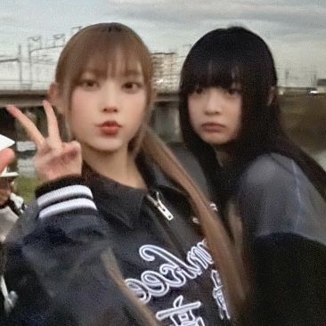 BUSCO MUTUALS 😺

soy nuevo en #kpoptwt pero no en #anitwt #animetwt .
Me llamo theo pero si quieren me pueden llamar theito o yuu

☆- newjeans

♡- umibe no etranger, sk8, given, boy meets maria, nana, csm, ouran high school, etc

fav para ser mutis
rt para llegar a más gente