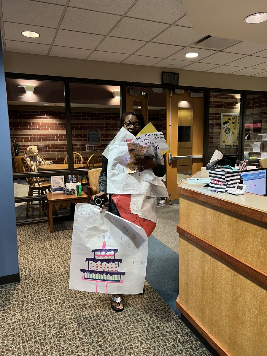 lpleak's tweet photo. How we celebrate our @alihar18 Proud Principal at BPE.  Thankful for her leadership.  @BPEKnights https://t.co/k2OdJG0Tyc