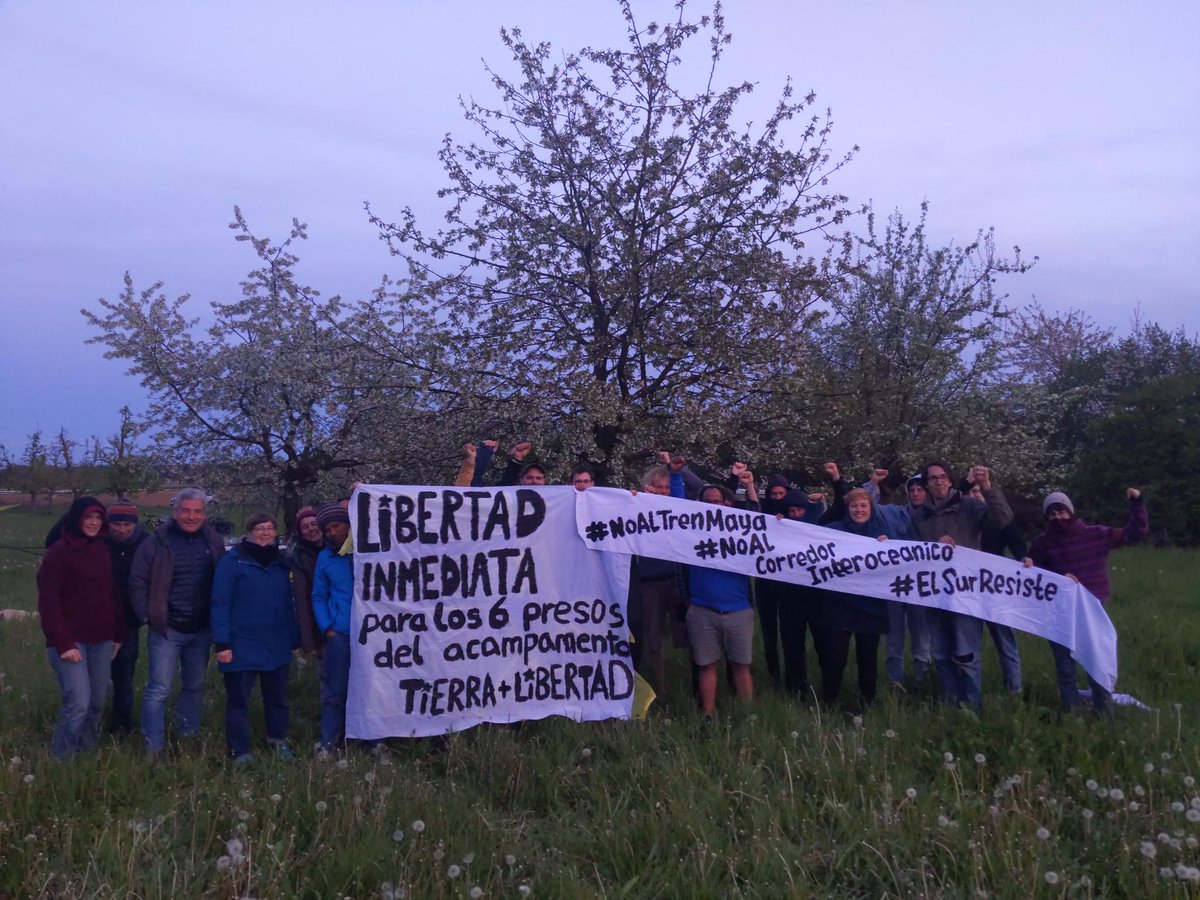 Solidarische Grüße aus Köln und Bonn von links und unten. ✊💜
#ElSurResiste #NoAlTrenMaya #ElIstmoEsNuestro
#CorredorInteroceanico
#UCIZONI