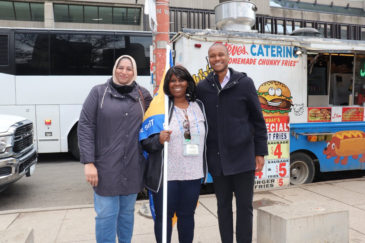 reelectjan's tweet photo. May Day Rally at Nathan Phillips Square/Rassemblement du 1er mai au Nathan Phillips Square #Solidarity #canlab #Solidarité https://t.co/lpllxvJjXt