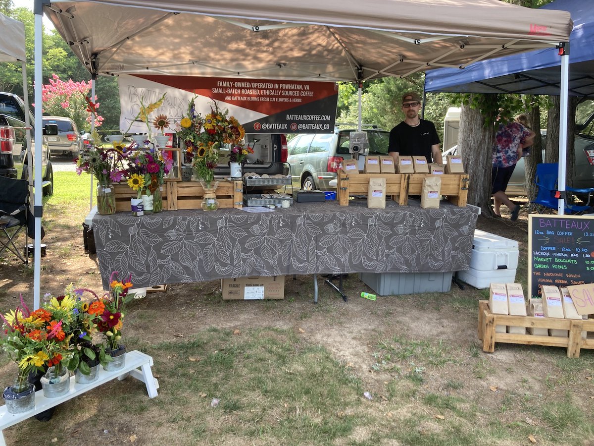 RVAg_Org's tweet photo. 🎉 Your week just got a whole lot better!🎈🎈🎈 - https://t.co/plh3mycwm0 can't wait to welcome you to 5 market opening days this week!  We've got it all: local food staples, specialty products, live music, food trucks &amp; kid's special activities. Celebrate! https://t.co/H9kQOtMKKD