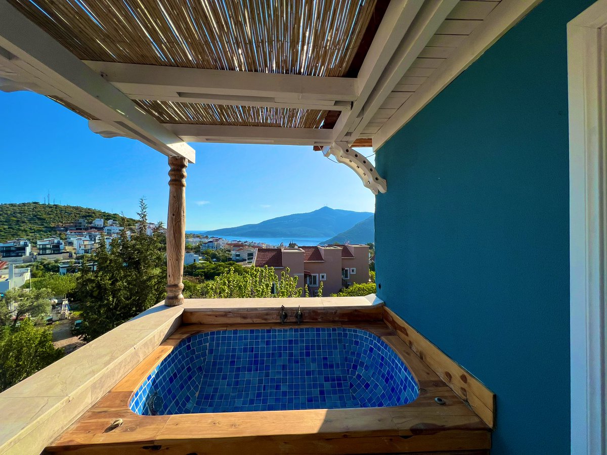 theelixirhotel's tweet photo. Boutique Hotel &amp; spa located in #kalkan #elixirhotelkalkan https://t.co/gIJ40sEauM