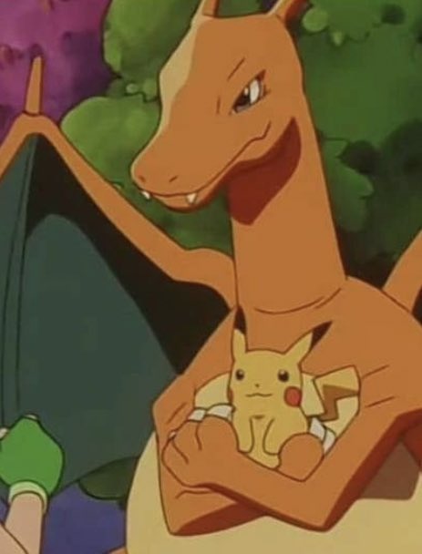 Yo en la casa del amigo que recién adoptó un cachorrito.